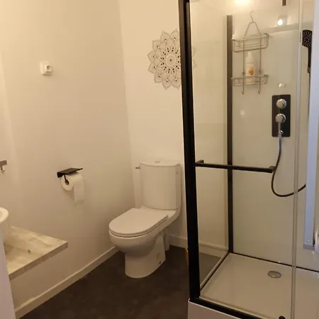 Les De La Vallée Argentonnay