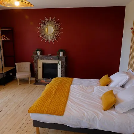 Les De La Vallée 3*